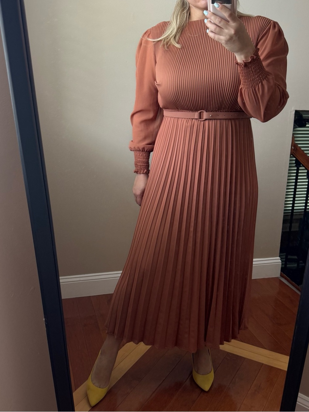Chicwish Full Pleated Belted Maxi Dress – Tan | L/XL | Excellent Condition - Picture 5 of 11
